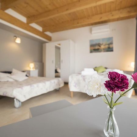 Peperino Attic Flat Daire Ciampino Dış mekan fotoğraf