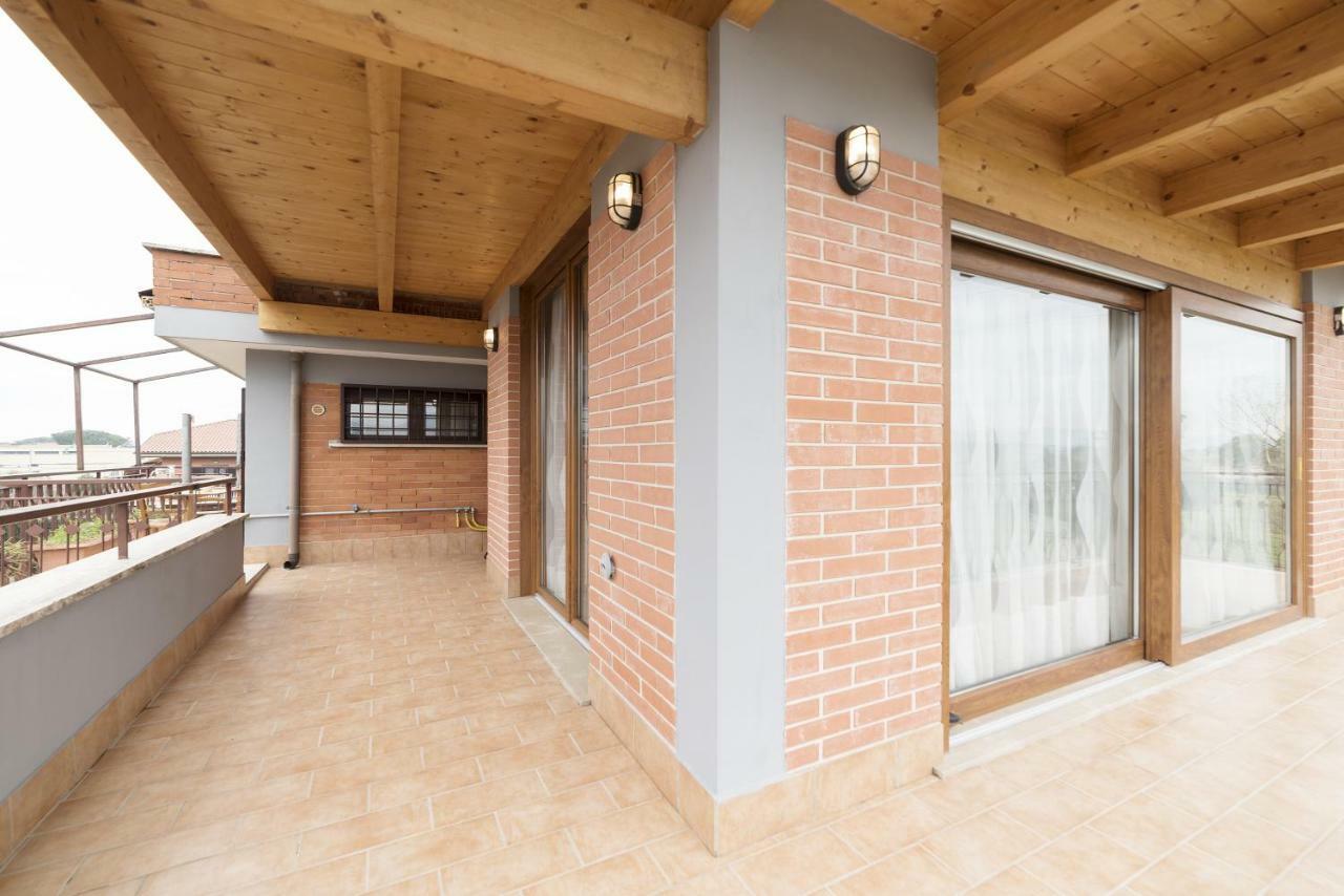 Peperino Attic Flat Daire Ciampino Dış mekan fotoğraf