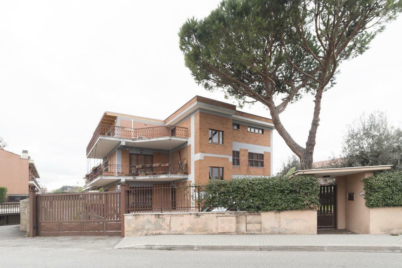 Peperino Attic Flat Daire Ciampino Dış mekan fotoğraf